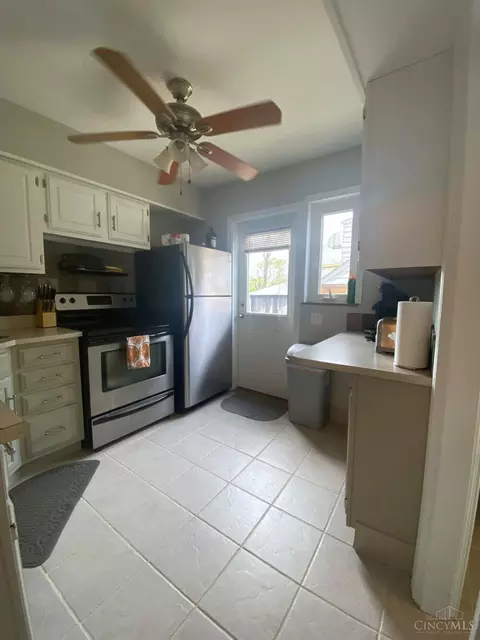 Kitchen - 8633 Melody Ln, Cincinnati, OH 45231 photo 2 of 2