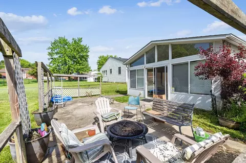 Exterior - 781 Crowden Dr, Cincinnati, OH 45224 photo 6 of 13