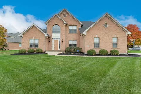 2413 Schroff Dr, Middletown, OH 45042