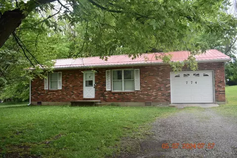 774 West St, Hillsboro, OH 45133