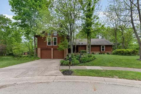 7746 Woodside Ct, Maineville, OH 45039 photo 2