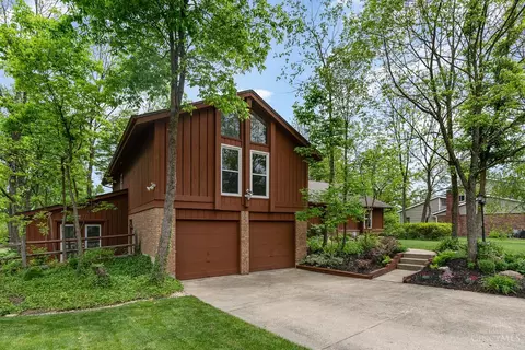 7746 Woodside Ct, Maineville, OH 45039 photo 3