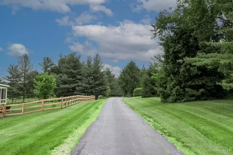 Entry Way - 9625 Dick Rd, Harrison, OH 45030 photo 2 of 2