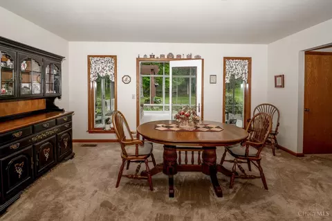 Dining - 9625 Dick Rd, Harrison, OH 45030 photo 2 of 4