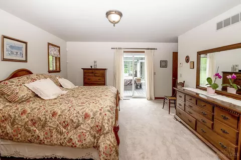 Bedroom - 9625 Dick Rd, Harrison, OH 45030 photo 4 of 7