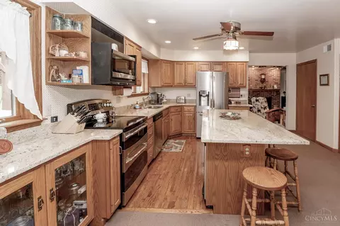 Kitchen - 9625 Dick Rd, Harrison, OH 45030 photo 2 of 5