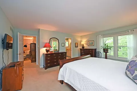 Bedroom - 7933 Bar Harbor Dr, Cincinnati, OH 45255 photo 2 of 6