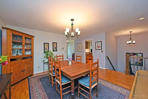 Dining - 7933 Bar Harbor Dr, Cincinnati, OH 45255 photo 3 of 3