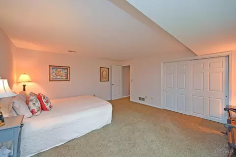 Bedroom - 7933 Bar Harbor Dr, Cincinnati, OH 45255 photo 6 of 6