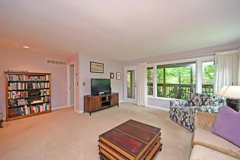 Living - 7933 Bar Harbor Dr, Cincinnati, OH 45255 photo 3 of 6
