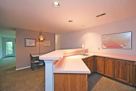 Kitchen - 7933 Bar Harbor Dr, Cincinnati, OH 45255 photo 4 of 4