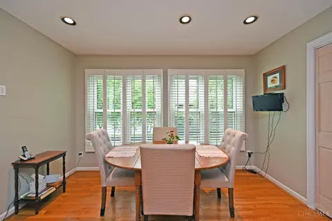 Dining - 7933 Bar Harbor Dr, Cincinnati, OH 45255 photo 1 of 3