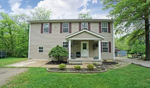 9437 Miami Dr, Loveland, OH 45140