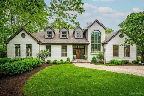 12 Denison Ln, Terrace Park, OH 45174