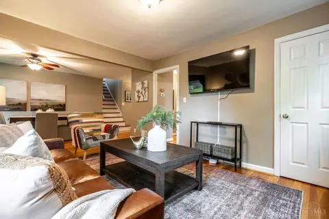 Living - 6975 Bramble Hill Dr, Mariemont, OH 45227 photo 4 of 5