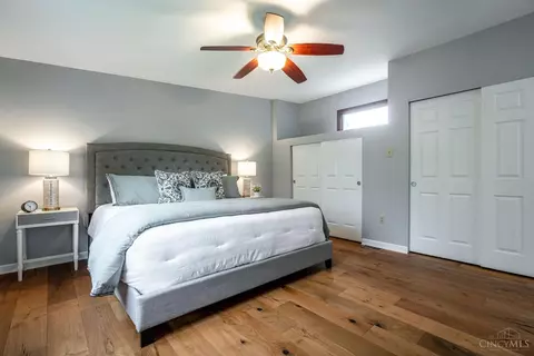 Bedroom - 6975 Bramble Hill Dr, Mariemont, OH 45227 photo 4 of 4
