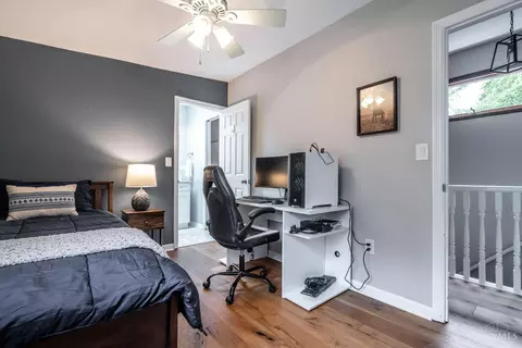 Bedroom - 6975 Bramble Hill Dr, Mariemont, OH 45227 photo 3 of 4