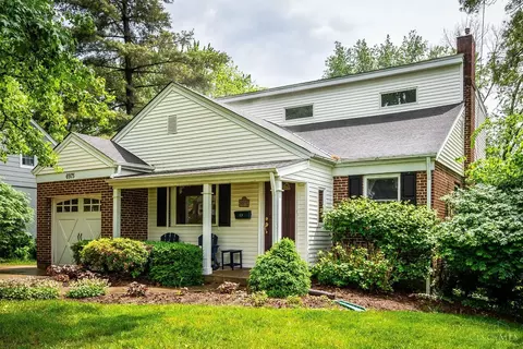 Exterior - 6975 Bramble Hill Dr, Mariemont, OH 45227 photo 2 of 8