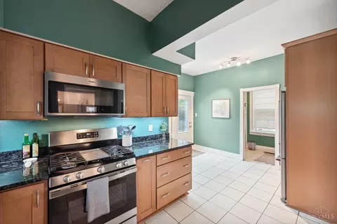 3002 Wardall Ave, Cincinnati, OH 45211 photo 12