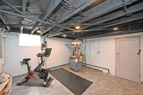 1017 Omar Pl, Cincinnati, OH 45208 photo 30