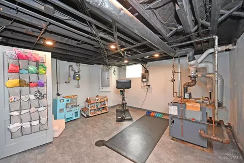 1017 Omar Pl, Cincinnati, OH 45208 photo 29