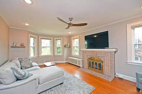 1017 Omar Pl, Cincinnati, OH 45208 photo 5