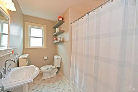 1017 Omar Pl, Cincinnati, OH 45208 photo 21