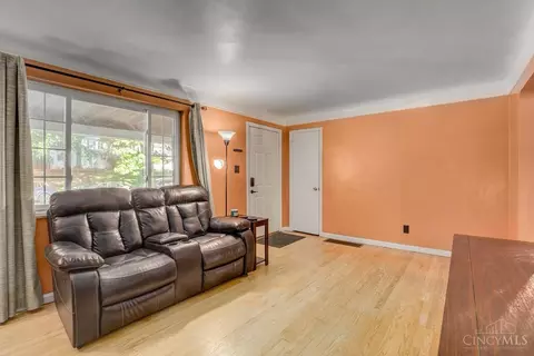 Living - 6 Drummond St, Greenhills, OH 45218 photo 2 of 2