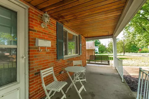 Exterior - 6 Drummond St, Greenhills, OH 45218 photo 2 of 7