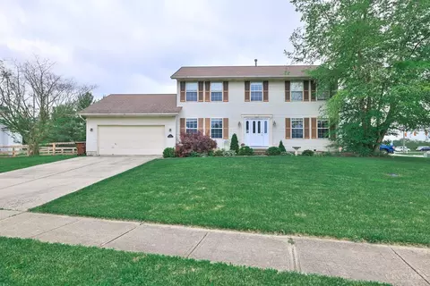 1 Stone Ridge Ln, Middletown, OH 45044