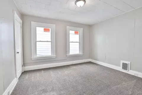 1758 Brewster, Cincinnati, OH 45207 photo 18