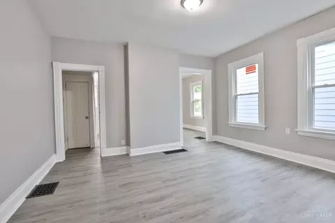 1758 Brewster, Cincinnati, OH 45207 photo 10
