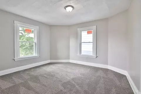1758 Brewster, Cincinnati, OH 45207 photo 16
