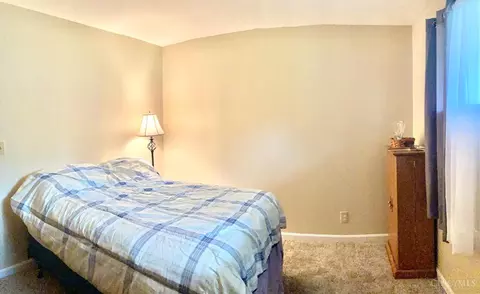 Bedroom - 8670 Koszo Dr, Cincinnati, OH 45255 photo 3 of 7