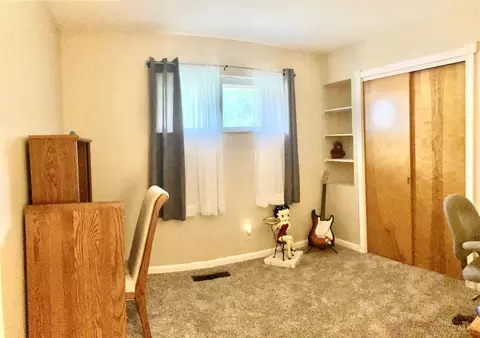 Bedroom - 8670 Koszo Dr, Cincinnati, OH 45255 photo 1 of 7