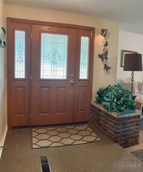 Entry Way - 8670 Koszo Dr, Cincinnati, OH 45255 photo 2 of 2