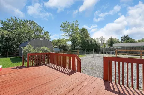 Exterior - 406 Main St, Blanchester, OH 45107 photo 5 of 9