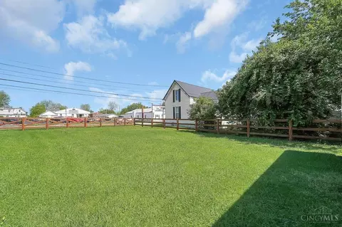 Exterior - 406 Main St, Blanchester, OH 45107 photo 7 of 9