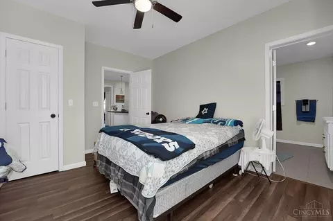 Bedroom - 406 Main St, Blanchester, OH 45107 photo 2 of 5