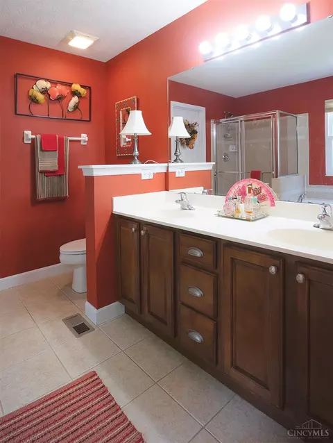 4277 N Gensen Loop, Cincinnati, OH 45245 photo 18