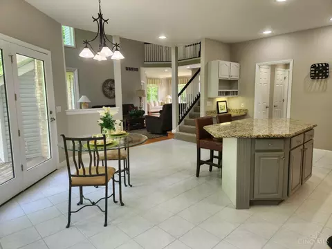 Kitchen - 6785 Linder Ln, Cincinnati, OH 45244 photo 1 of 3