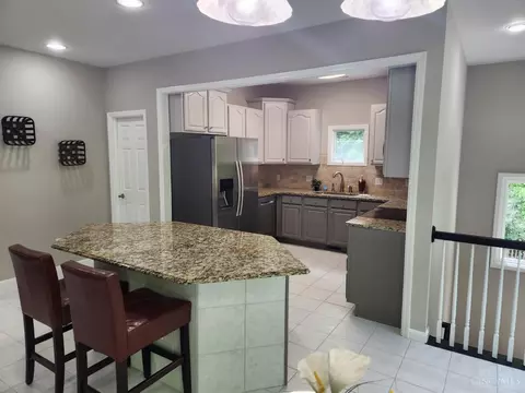 Kitchen - 6785 Linder Ln, Cincinnati, OH 45244 photo 2 of 3