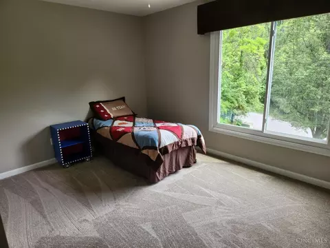 Bedroom - 6785 Linder Ln, Cincinnati, OH 45244 photo 3 of 4