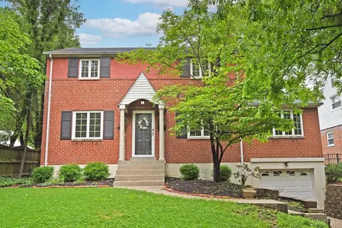 3735 Grovedale Pl, Cincinnati, OH 45208