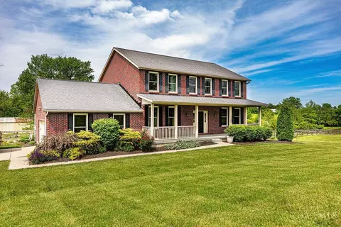 7260 California Ln, Okeana, OH 45053