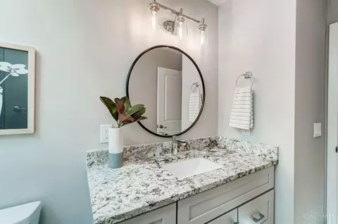 Bath - 8534 Pond Ridge Dr, Maineville, OH 45039 photo 3 of 10
