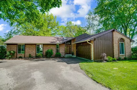 Exterior - 8534 Pond Ridge Dr, Maineville, OH 45039 photo 2 of 16