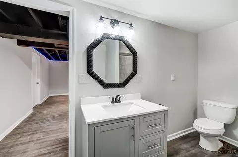 Bath - 8534 Pond Ridge Dr, Maineville, OH 45039 photo 9 of 10