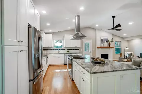 Kitchen - 8534 Pond Ridge Dr, Maineville, OH 45039 photo 3 of 7