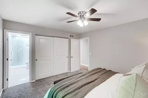 Bedroom - 8534 Pond Ridge Dr, Maineville, OH 45039 photo 3 of 8